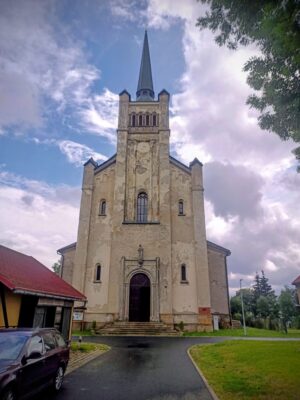 Kostel ve Výsluní.