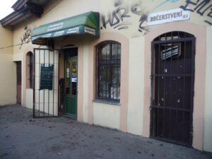 Žalozpěv za Bubenečskou nádražku 16