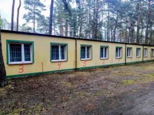 Luxusní pětihvězdičkový apartmán v kempu uprostřed Polska. Beru číslo pět.
