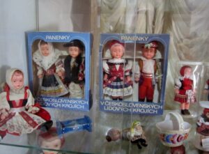 Zruč nad Sázavou: muzeum panenek 14