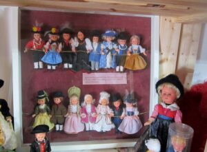 Zruč nad Sázavou: muzeum panenek 15