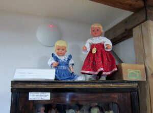 Zruč nad Sázavou: muzeum panenek 44